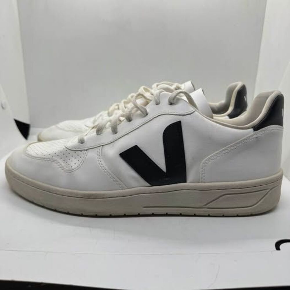 Veja V10 Mens 12.5 White Black Leather Sneakers shoes